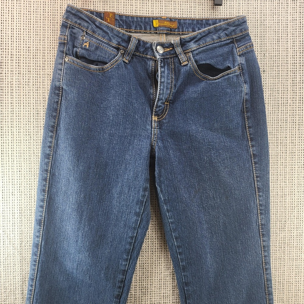 Wrangler Aura Jeans Womens 30‎ Blue Mid Rise Straight Leg Denim Embroidered